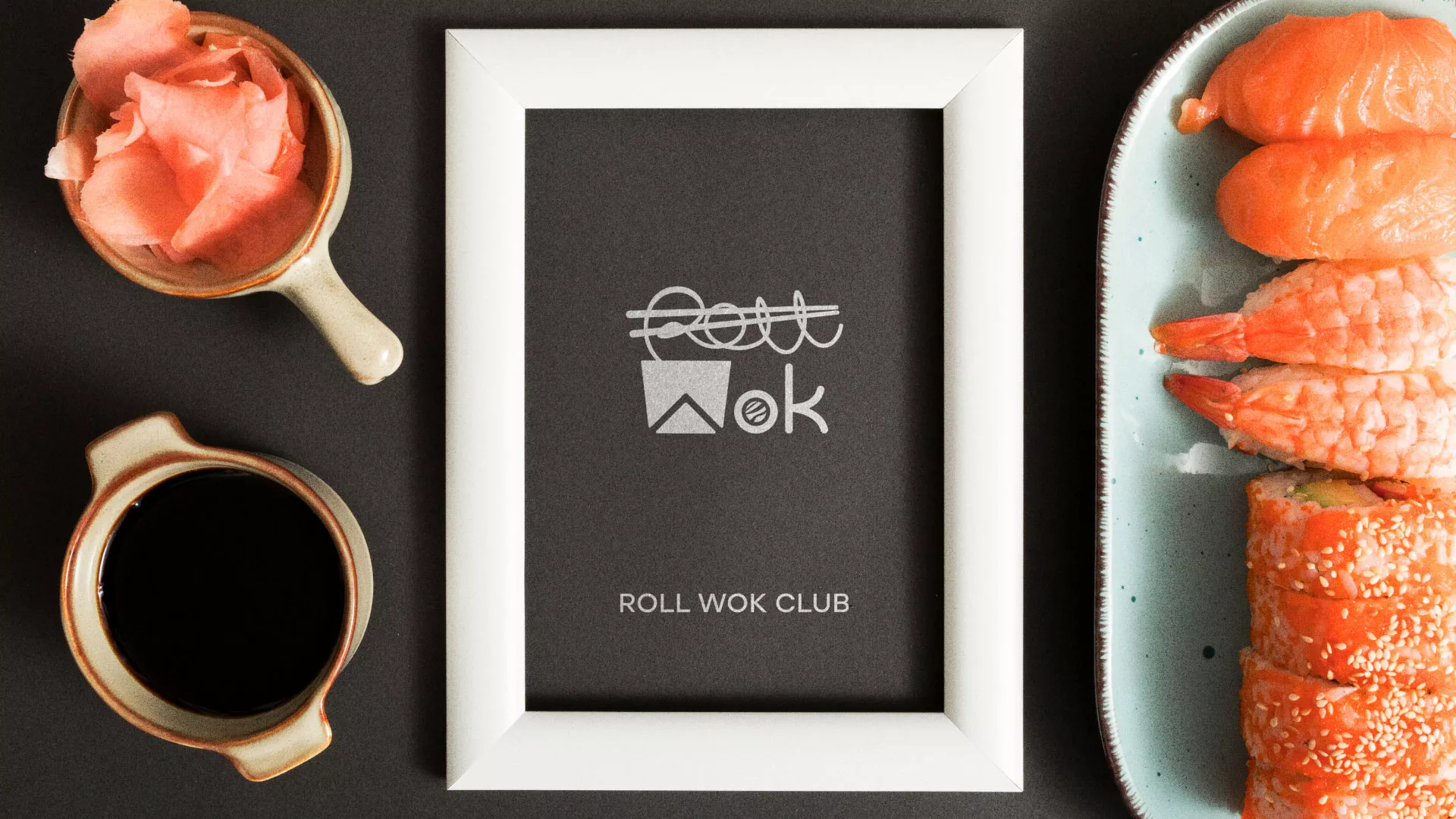 Разработка логотипа суши-бара «Roll Wok Club» в Медвежьегорске