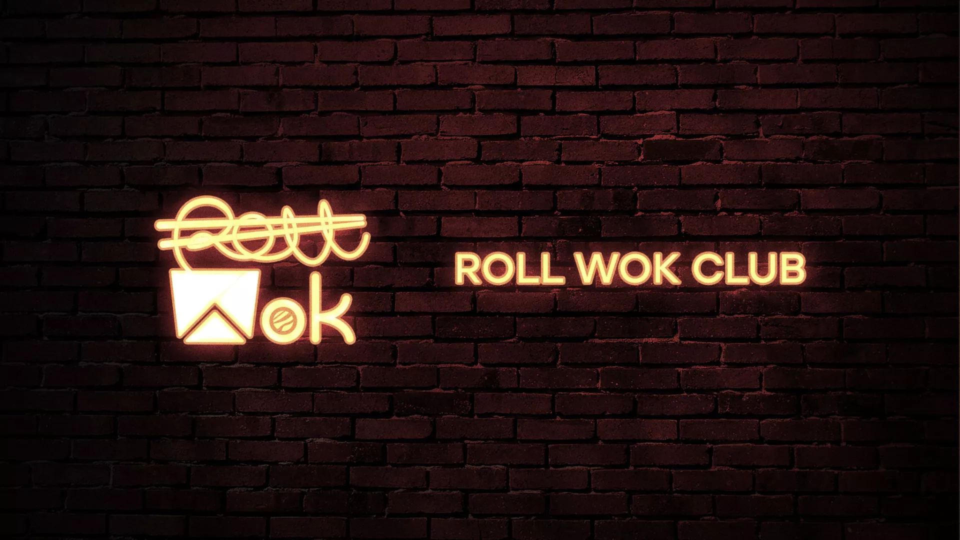 Разработка логотипа суши-бара «Roll Wok Club» в Медвежьегорске